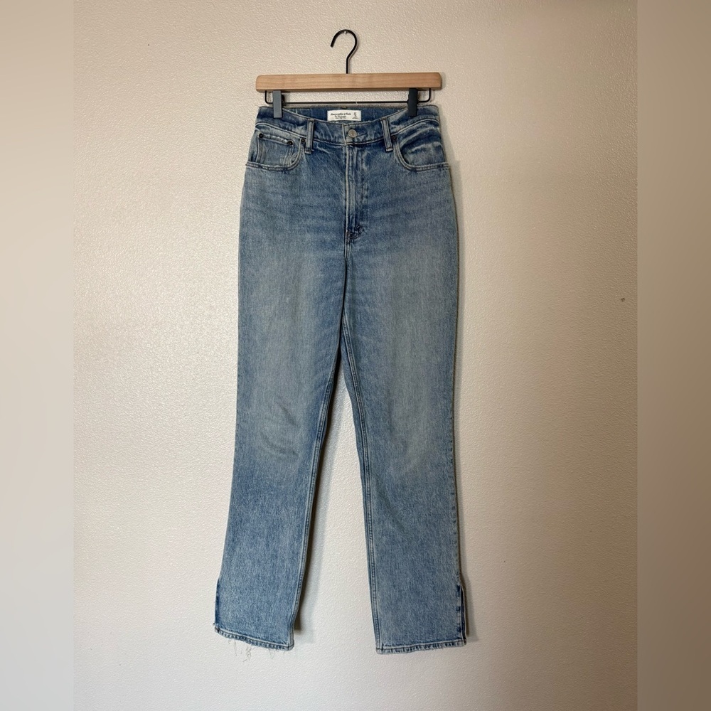 Abercrombie 90s Straight Ultra High Rise Curve Love Split Hem Jeans 27 - Picture 2 of 7